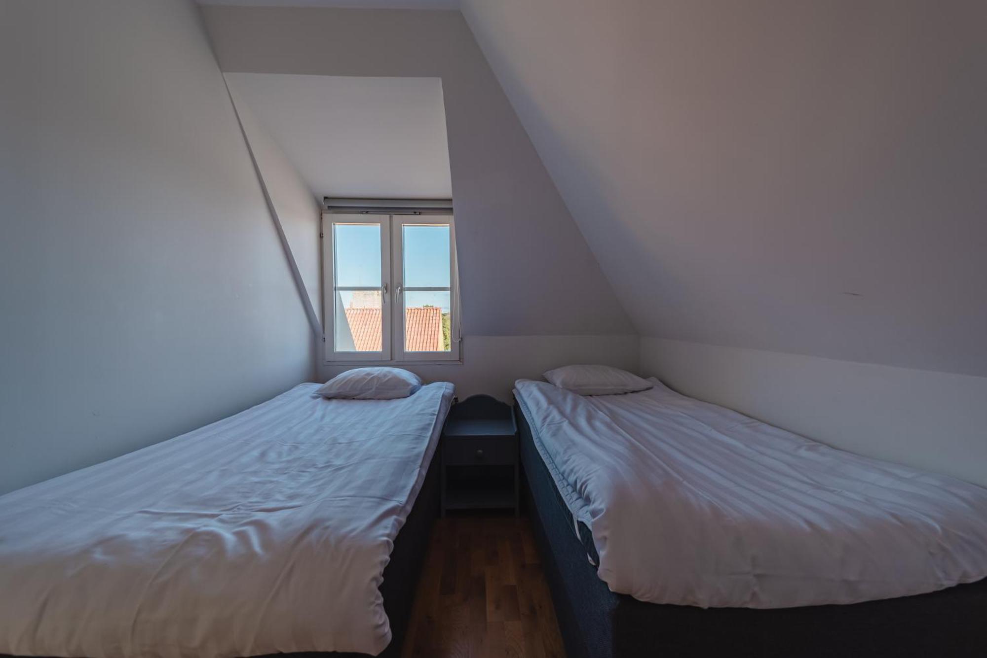 Oesterport - Visby Laegenhetshotell Zimmer foto