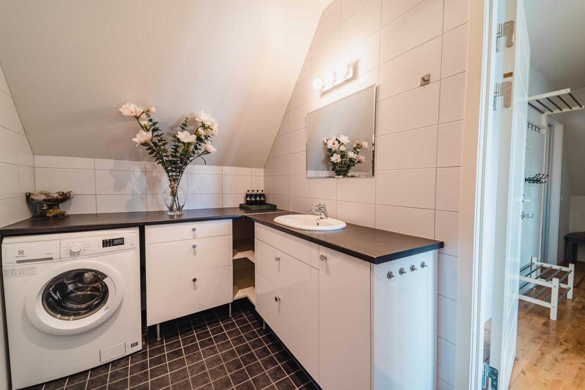 Oesterport - Visby Laegenhetshotell Zimmer foto